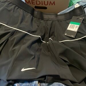 nike women’s skirt
